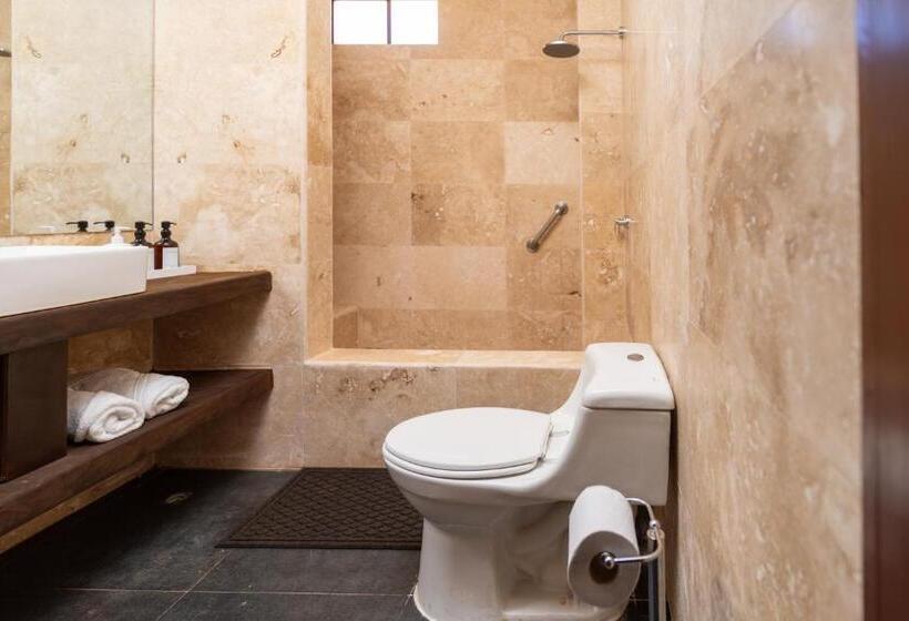 سوییت با چشمانداز دریا, Los Farallones