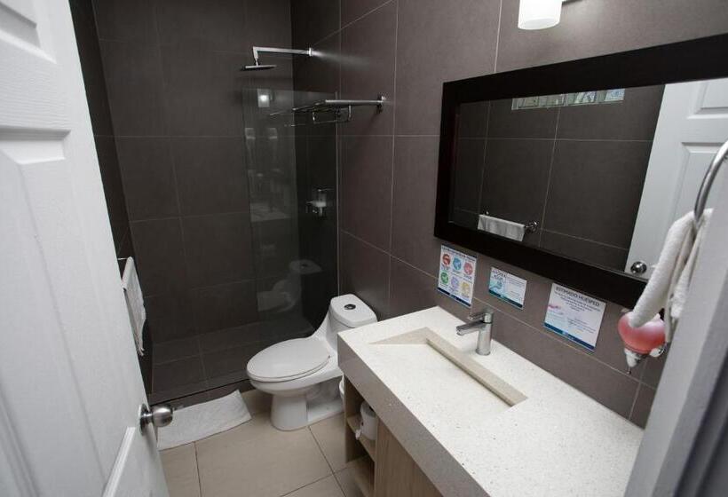 اتاق لوکس, Los Farallones