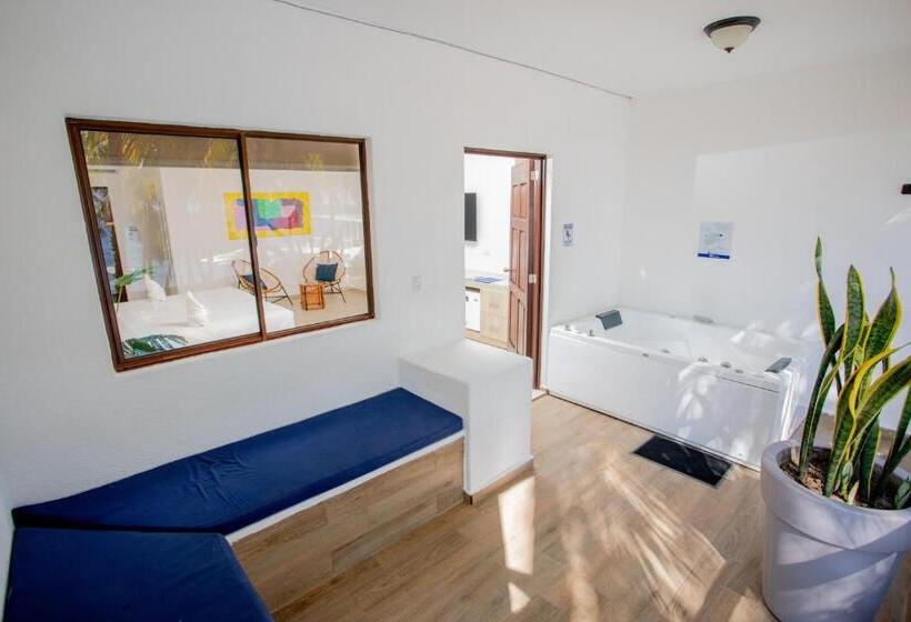 اتاق لوکس, Los Farallones