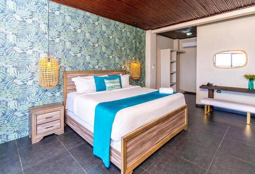 سوییت با چشمانداز دریا, Los Farallones