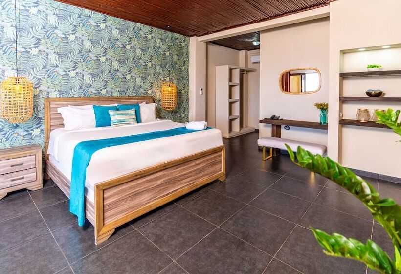 سوییت با چشمانداز دریا, Los Farallones