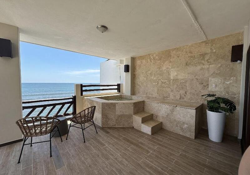 سوییت با چشمانداز دریا, Los Farallones