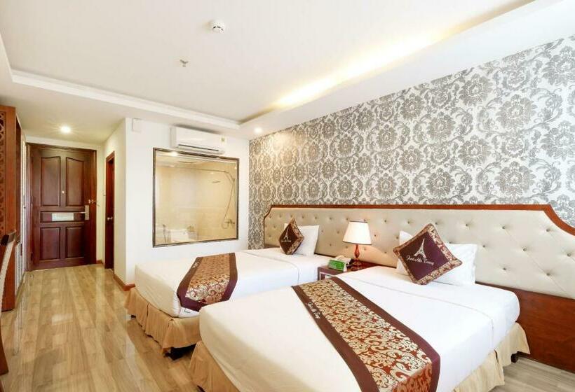 اتاق لوکس با چشم‌انداز شهر, Paris Hotel & Apartment Nha Trang