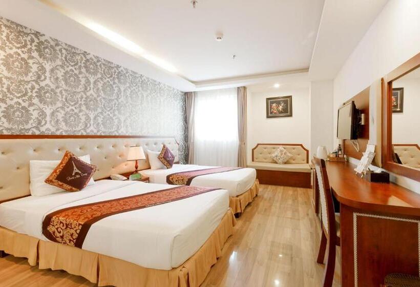 اتاق لوکس با چشمانداز شهر, Paris Hotel & Apartment Nha Trang
