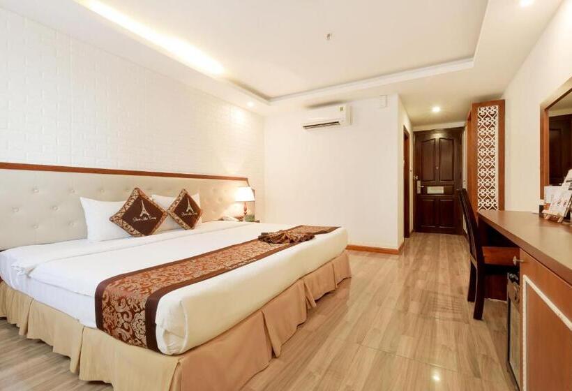 اتاق لوکس با چشمانداز شهر, Paris Hotel & Apartment Nha Trang
