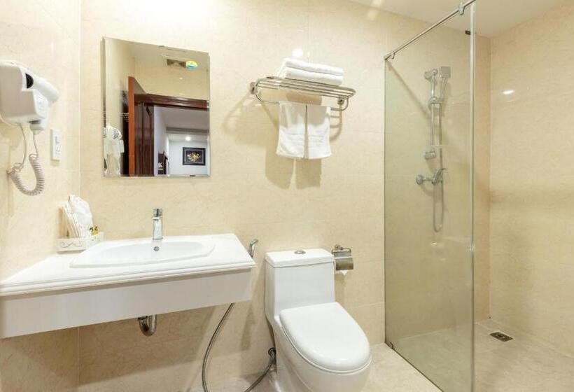 اتاق استاندارد, Paris Hotel & Apartment Nha Trang