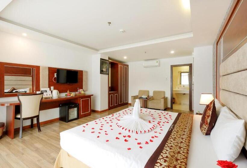 اتاق لوکس با چشم‌انداز دریا, Paris Hotel & Apartment Nha Trang