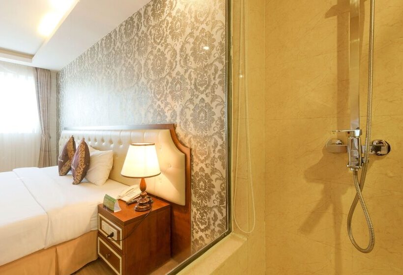 اتاق لوکس با چشم‌انداز دریا, Paris Hotel & Apartment Nha Trang