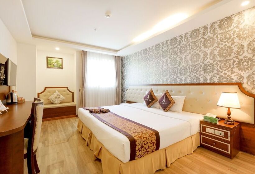 اتاق لوکس با چشمانداز دریا, Paris Hotel & Apartment Nha Trang