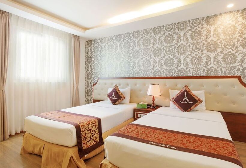 اتاق لوکس با چشمانداز دریا, Paris Hotel & Apartment Nha Trang