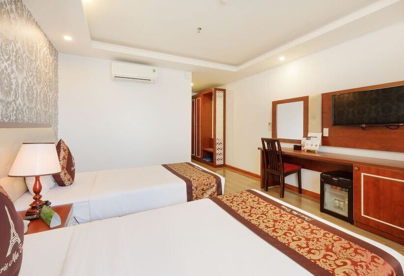 اتاق لوکس با چشمانداز دریا, Paris Hotel & Apartment Nha Trang