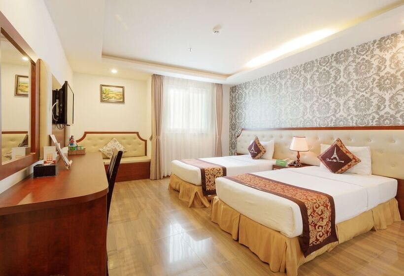 اتاق لوکس با چشمانداز دریا, Paris Hotel & Apartment Nha Trang