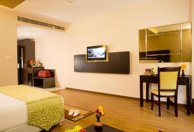 سوییت جونیور, Poppys Hotel Madurai