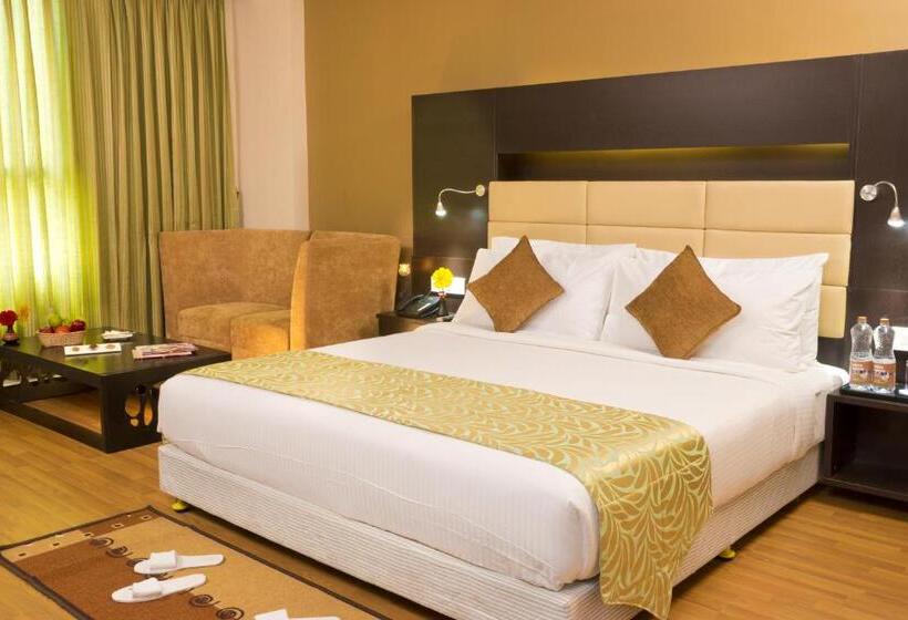 سوییت جونیور, Poppys Hotel Madurai