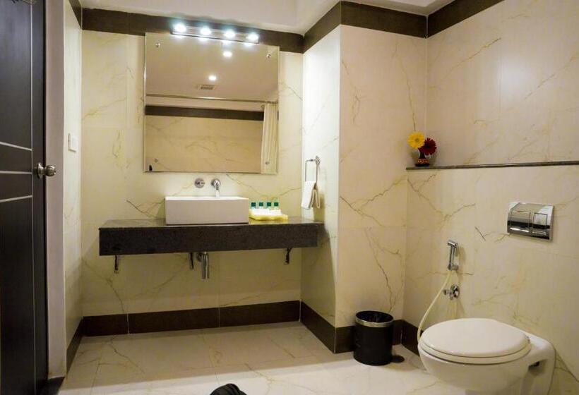 اتاق اجرایی, Poppys Hotel Madurai