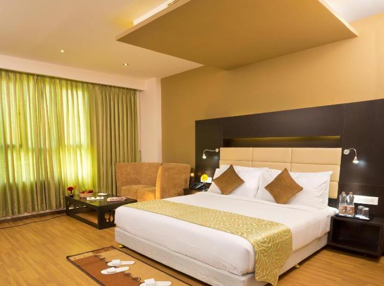 اتاق اجرایی, Poppys Hotel Madurai