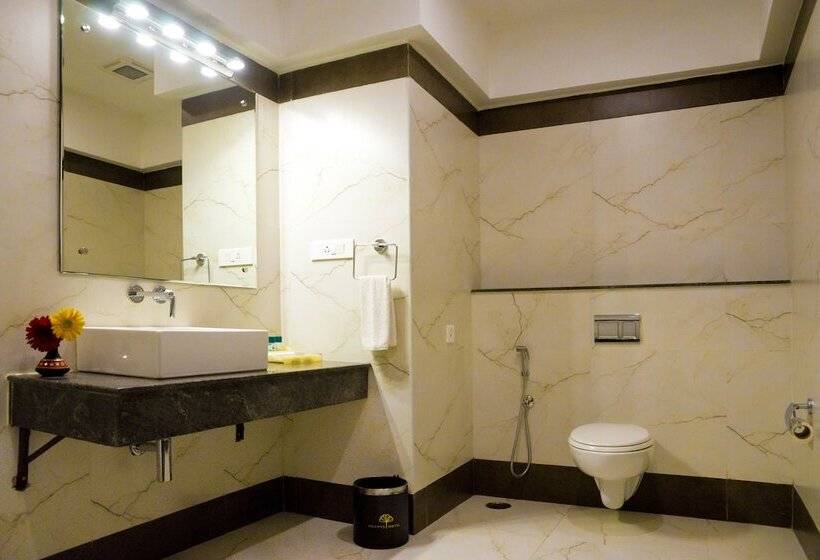 اتاق اجرایی, Poppys Hotel Madurai