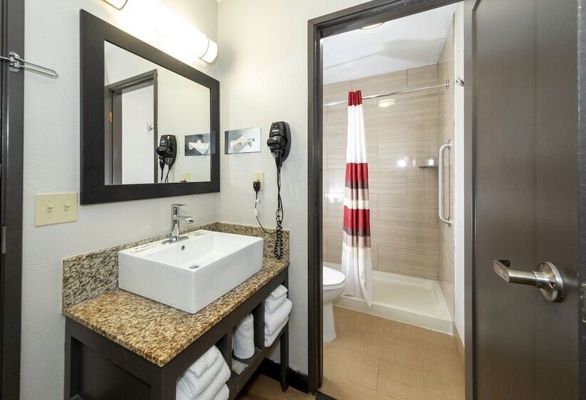 디럭스 룸, Red Roof Inn Plus+ Huntsville