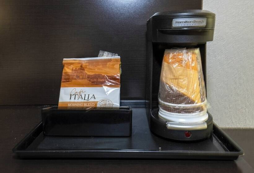 디럭스 룸, Red Roof Inn Plus+ Huntsville