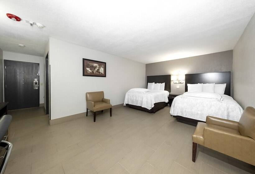 高级客房, Red Roof Inn Plus+ Huntsville