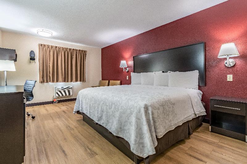 디럭스 룸 킹사이즈 침대, Red Roof Inn Plus+ Huntsville