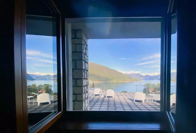 Standard-huone Järvinäkymä, Vela Di Soleville Camere Con E Senza Vista Lago Con Ristorante & Pizzeria