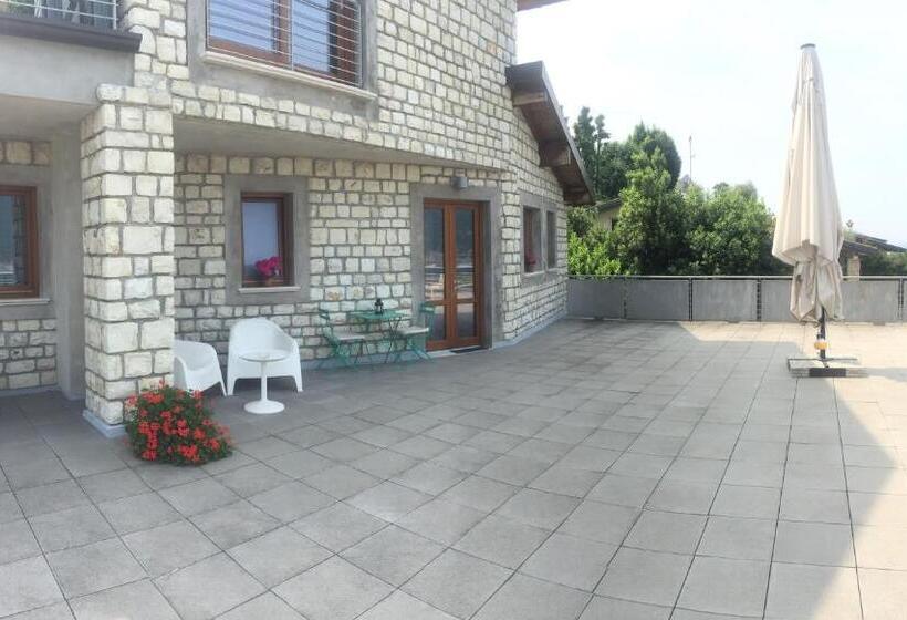 Номер Стандарт Вид на Озеро, Vela Di Soleville Camere Con E Senza Vista Lago Con Ristorante & Pizzeria