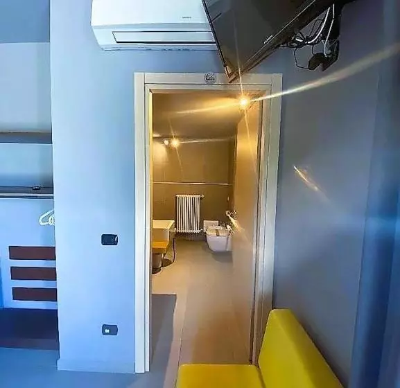 Deluxe-huone Järvinäkymä, Vela Di Soleville Camere Con E Senza Vista Lago Con Ristorante & Pizzeria