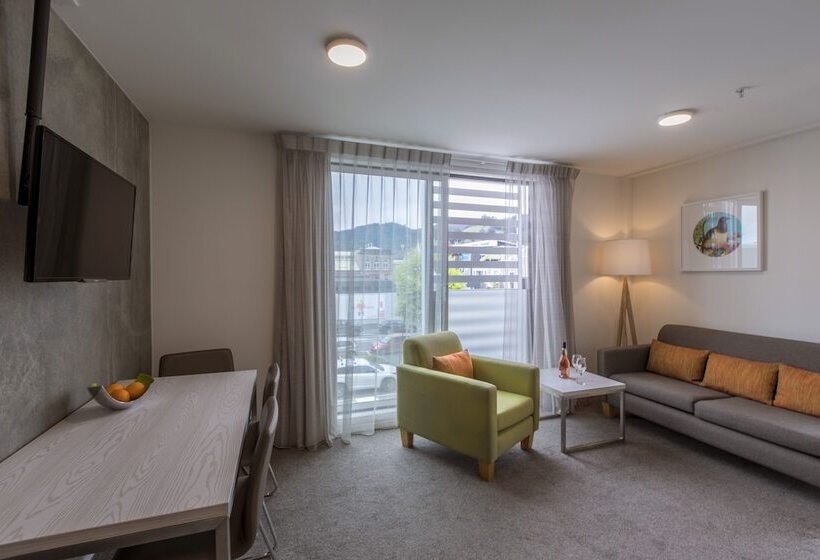 침실 1개 아파트, Quest Nelson