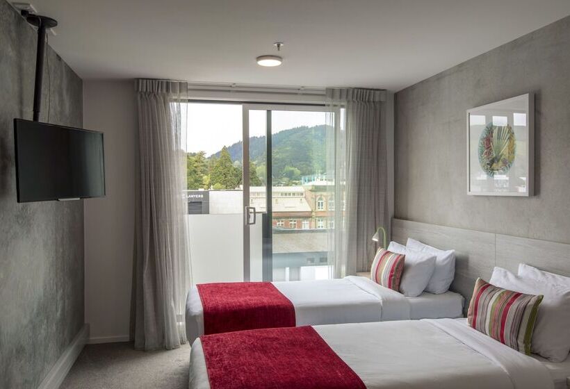 침실 2개 아파트, Quest Nelson