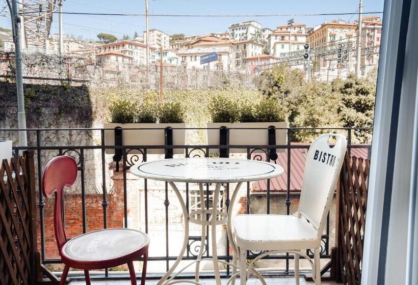 جناح, Le 5 Terre La Spezia