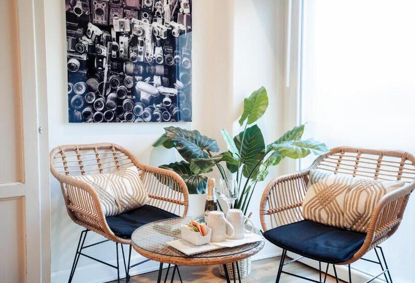 جناح, Le 5 Terre La Spezia