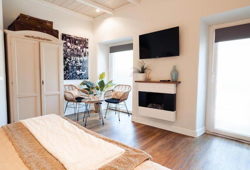 جناح, Le 5 Terre La Spezia