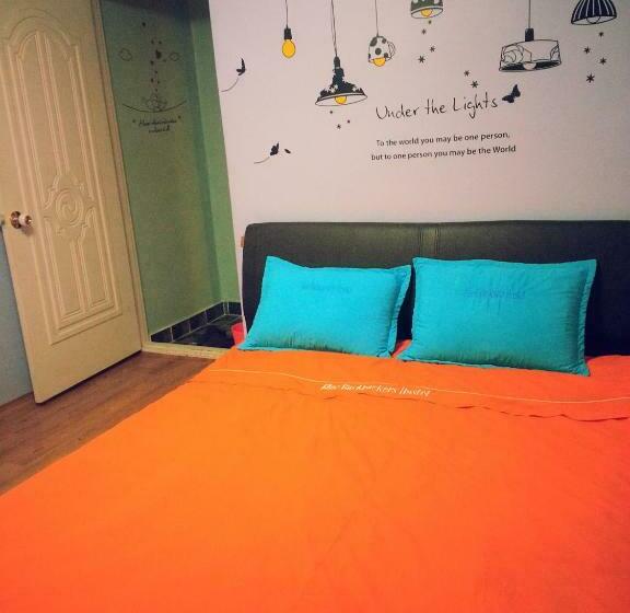 اتاق استاندارد یک نفره, Blue Backpackers Hostel