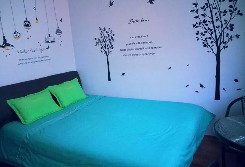 اتاق استاندارد یک نفره, Blue Backpackers Hostel