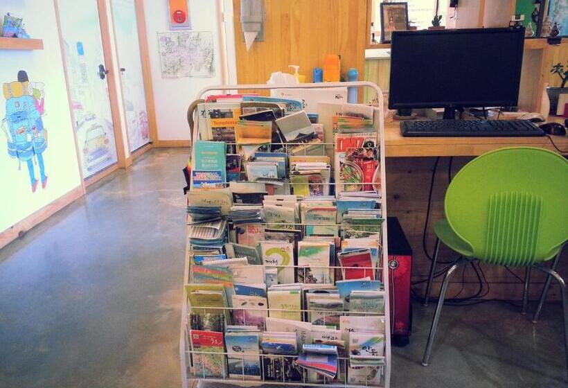 اتاق استاندارد, Blue Backpackers Hostel