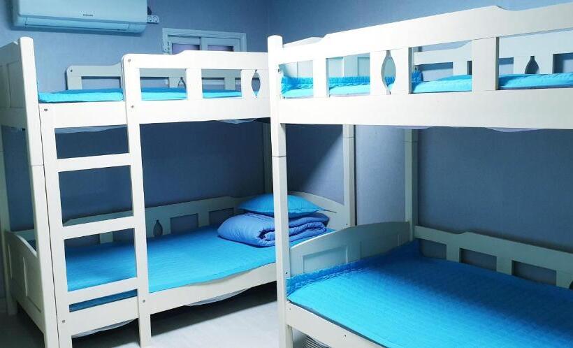 اتاق خانوادگی, Blue Backpackers Hostel