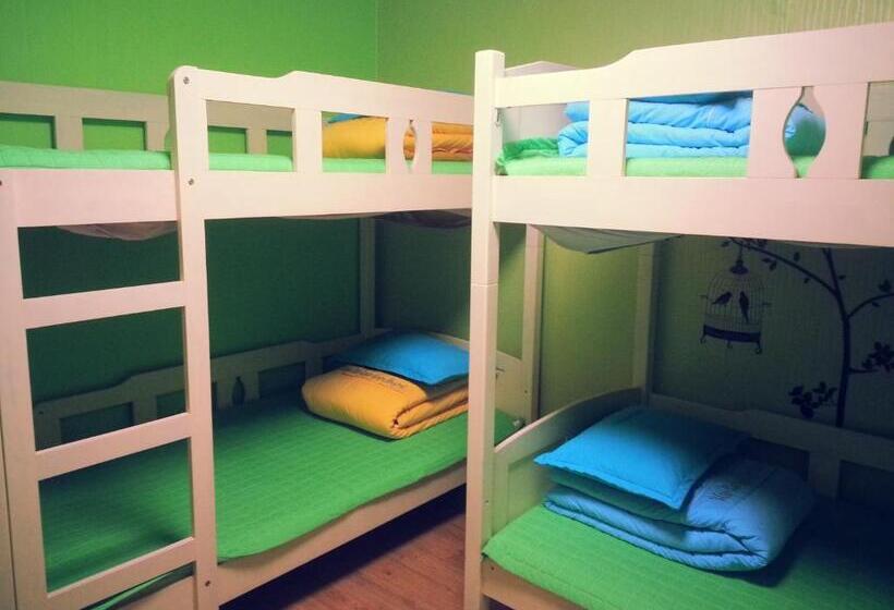 اتاق خانوادگی, Blue Backpackers Hostel