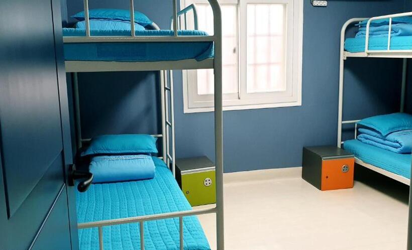 اتاق خانوادگی, Blue Backpackers Hostel