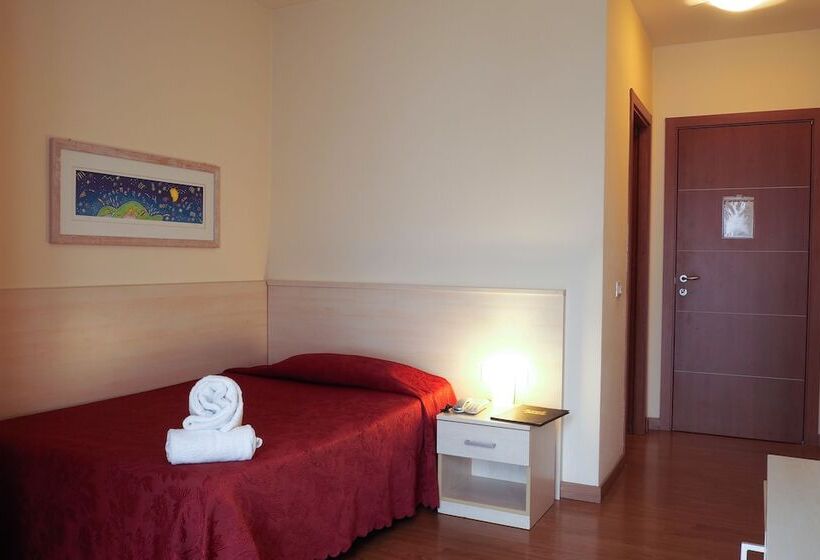 Номер Стандарт Индивидуальный, Break House Ristorante