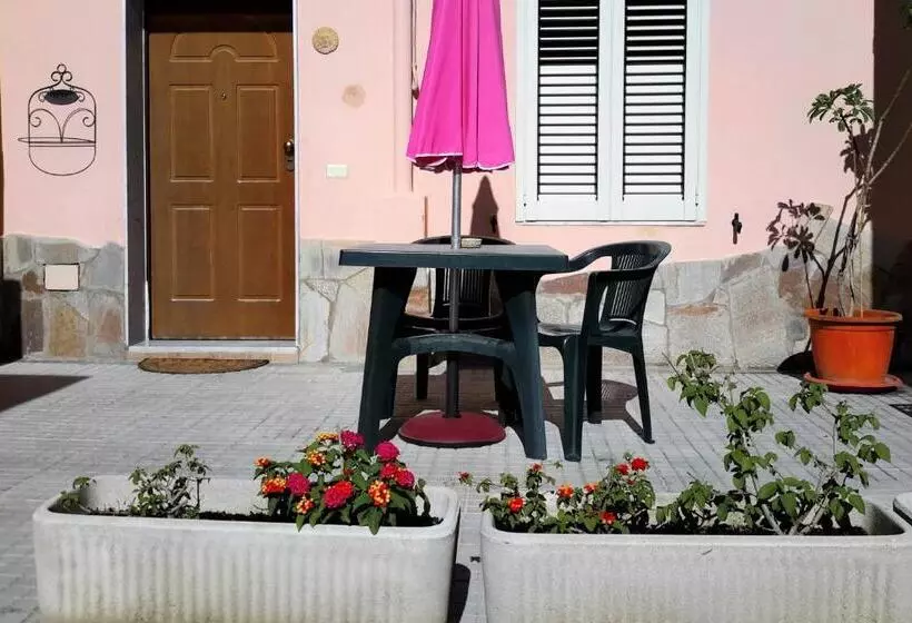 Deluxe Rum, Butterfly Accommodation