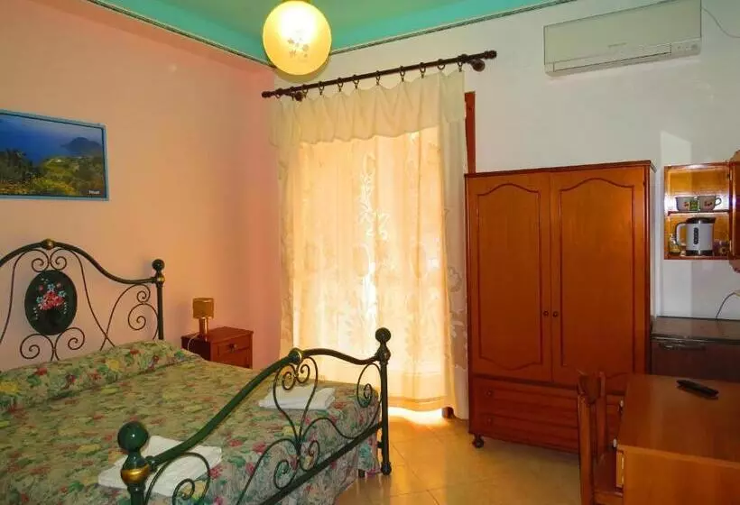 اتاق لوکس, Casa Vittorio