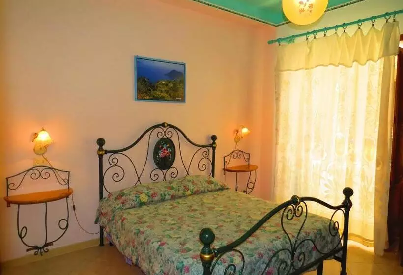 اتاق لوکس, Casa Vittorio