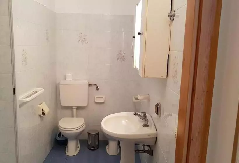 استودیوی استاندارد, Casa Vittorio