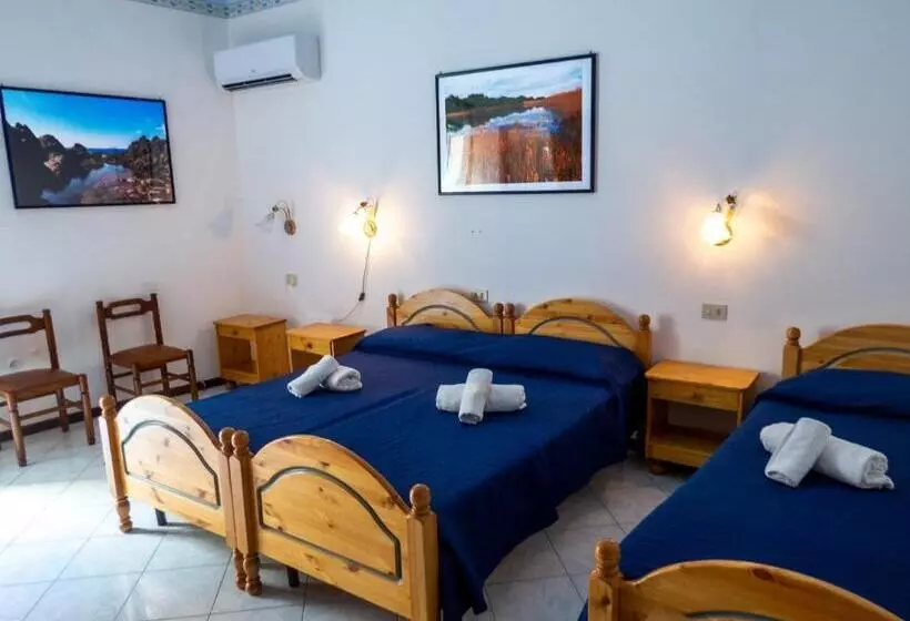 اتاق راحتی سه تخته, Casa Vittorio
