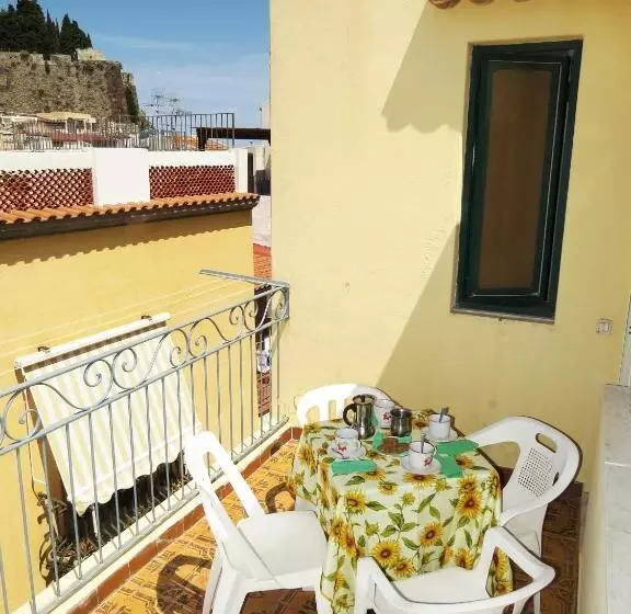 اتاق استاندارد با چشمانداز دریا, Casa Vittorio