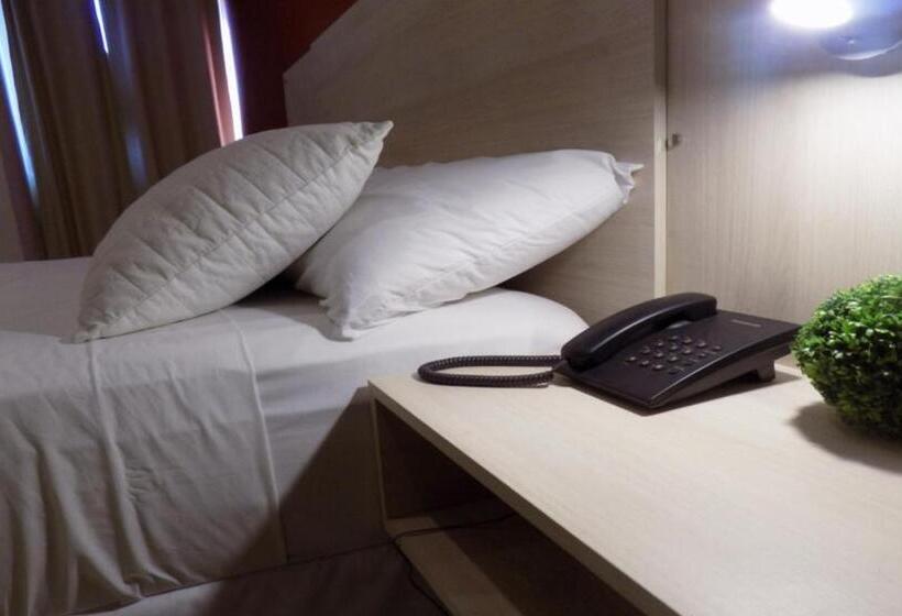 اتاق استاندارد, Danieri Asuncion