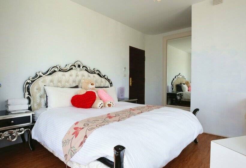 اتاق لوکس با چشم‌انداز دریا, Dufa Luxury Manor