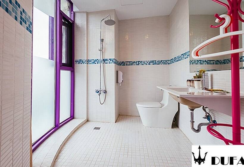 اتاق لوکس با چشم‌انداز دریا, Dufa Luxury Manor