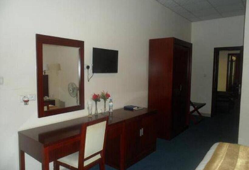 Deluxe-sviitti, Nobleza